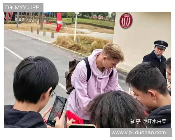 索罗金与武汉三镇签预备合同后被放弃随即与蓉城达成新协议