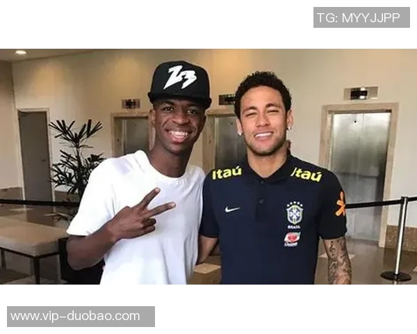 维尼修斯遭皇马球迷嘘声C罗曾教导他如何面对压力与挑战